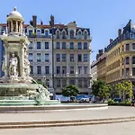 Апартаменты Guestready - 1-br, 5 Minutes From Train Station